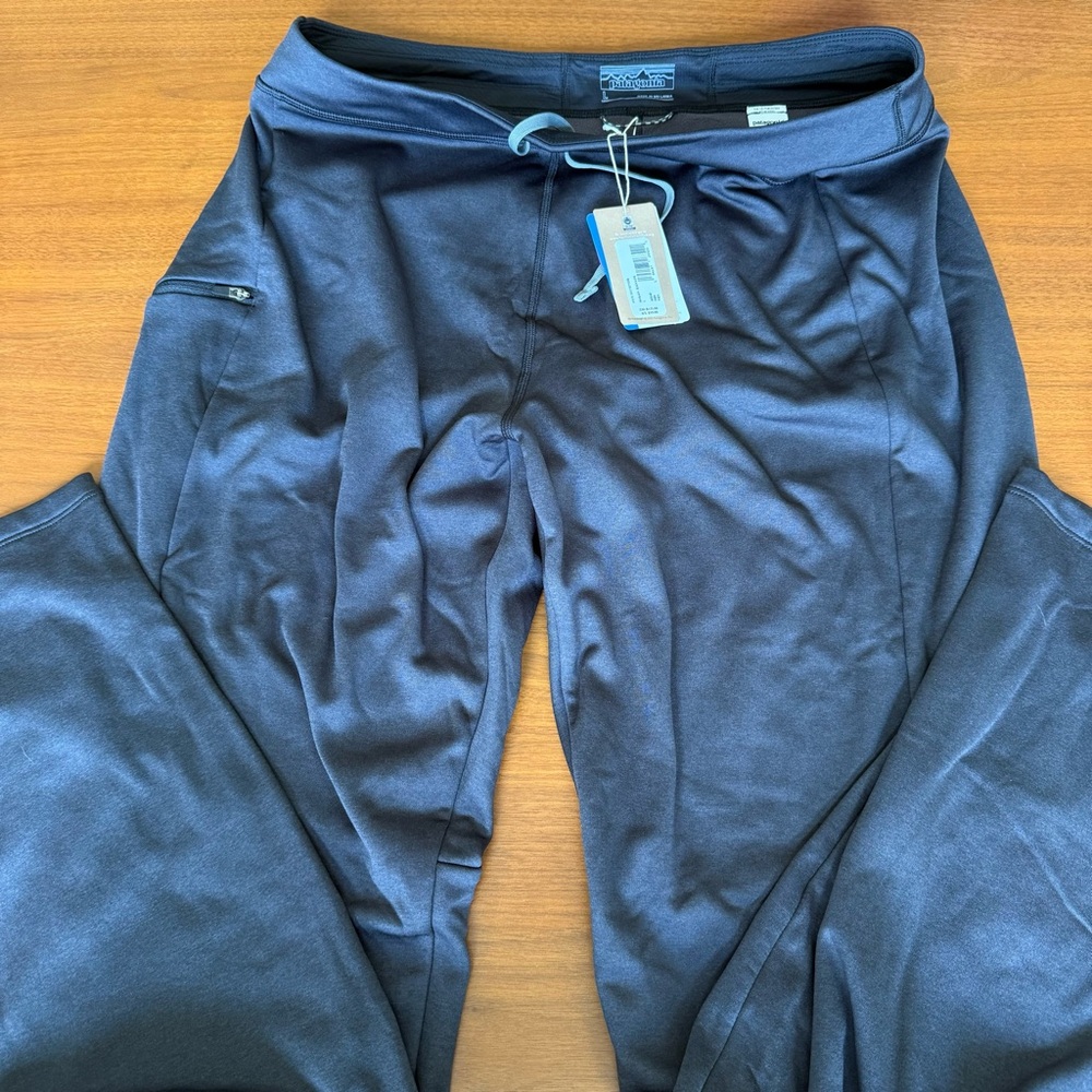 NWT Patagonia Dark Gray Athletic “R1 Daily” Pants Fleece Interior (Men’s Large)